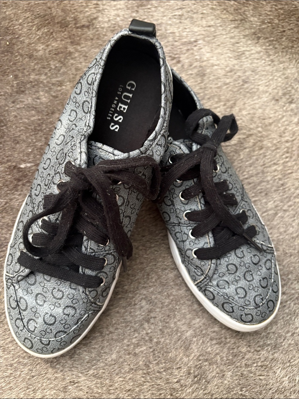 GUESS Goodly Gray Signature G Print Fashion Sneakers Women's 8.5
